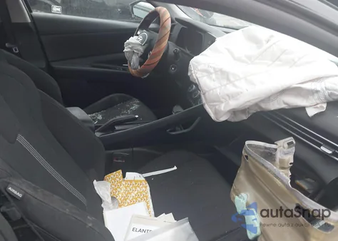 2021 Hyundai Elantra Se z USA, uszkodzony, nr VIN 5NPLL4AG4MH014323